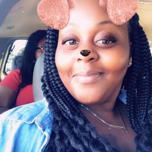 Meet your Posher, Larissathundathundacat